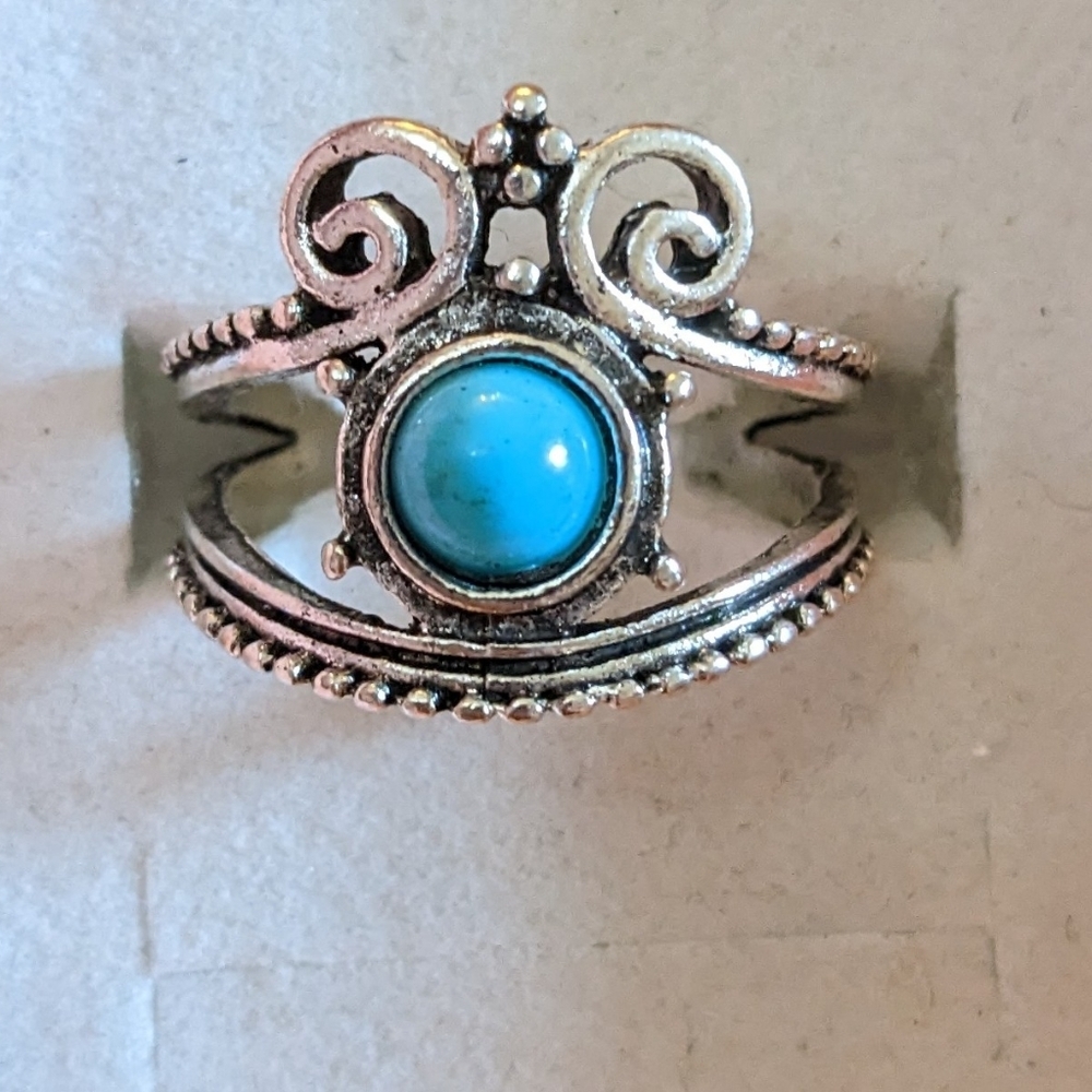 New Exaggerated Turquoise Ring Vintage Style size 7 3/4, T1B7E